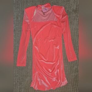 Women’s Long Sleeve Pink Velvet Bodycon Dress